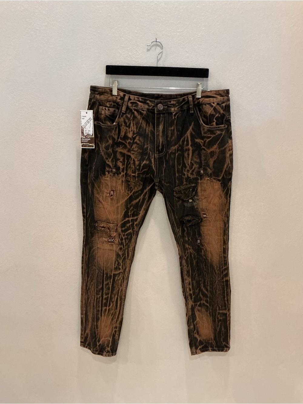 Men's Distressed Acid-Wash Brown Jeans Size 40 NWT